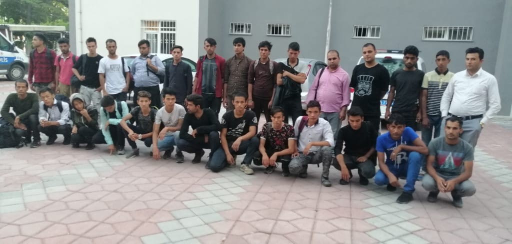 Niğde'de 28 kaçak göçmen yakalandı
